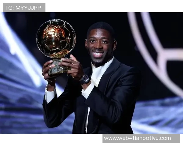 登贝莱荣获家乡城市奖章市长亲自颁发庆祝新科金球奖得主