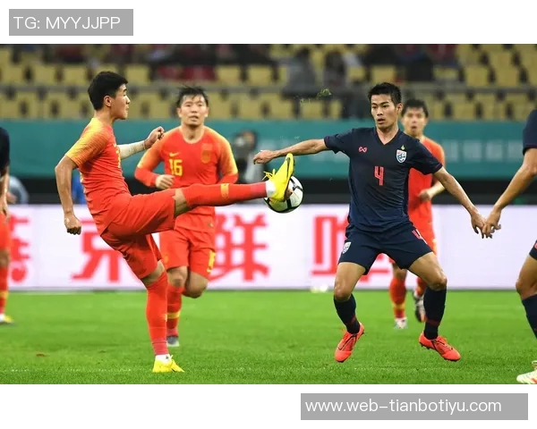 泰国队激烈拼抢频频犯规吃黄牌比赛火药味十足